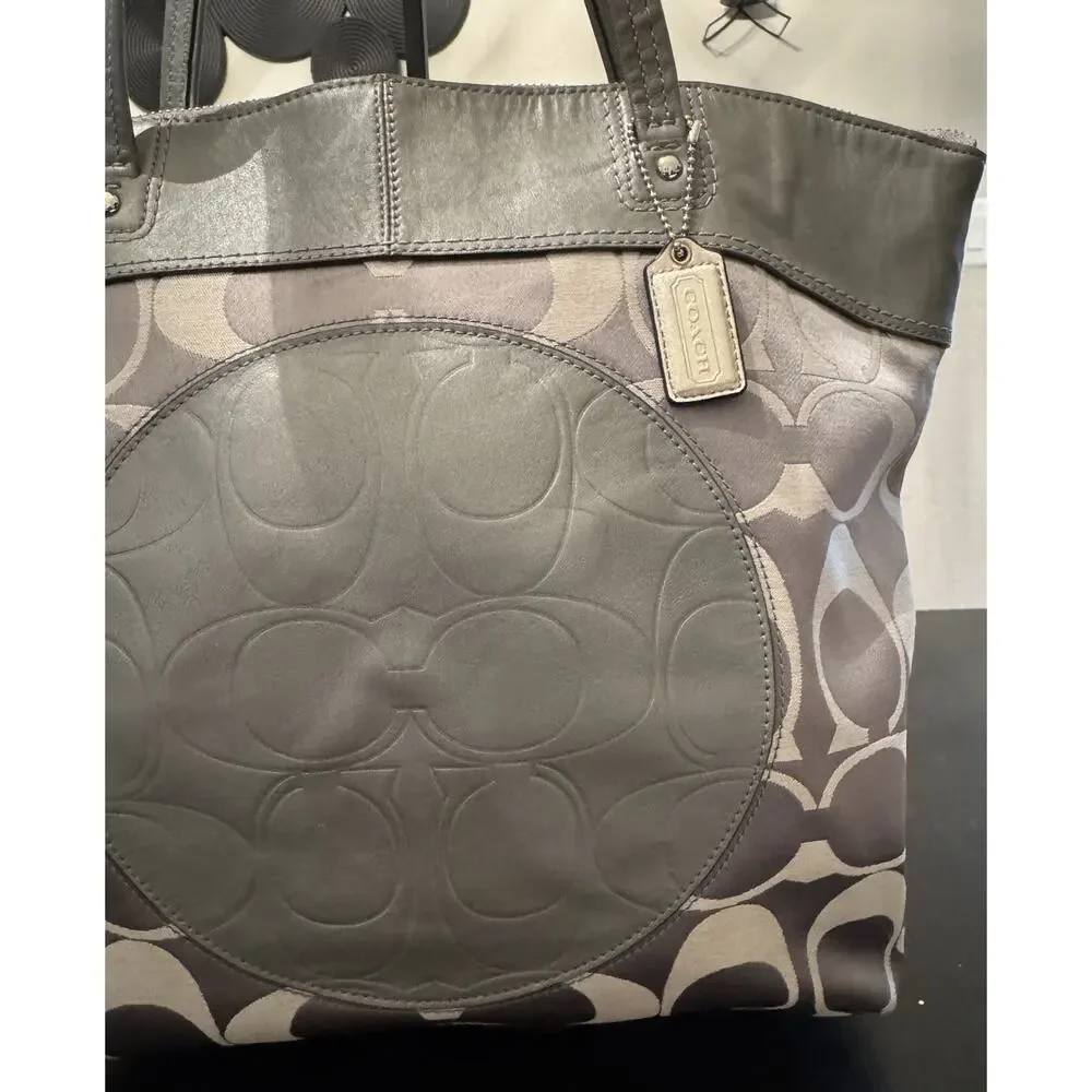 Coach Laura Signature Tote Bag